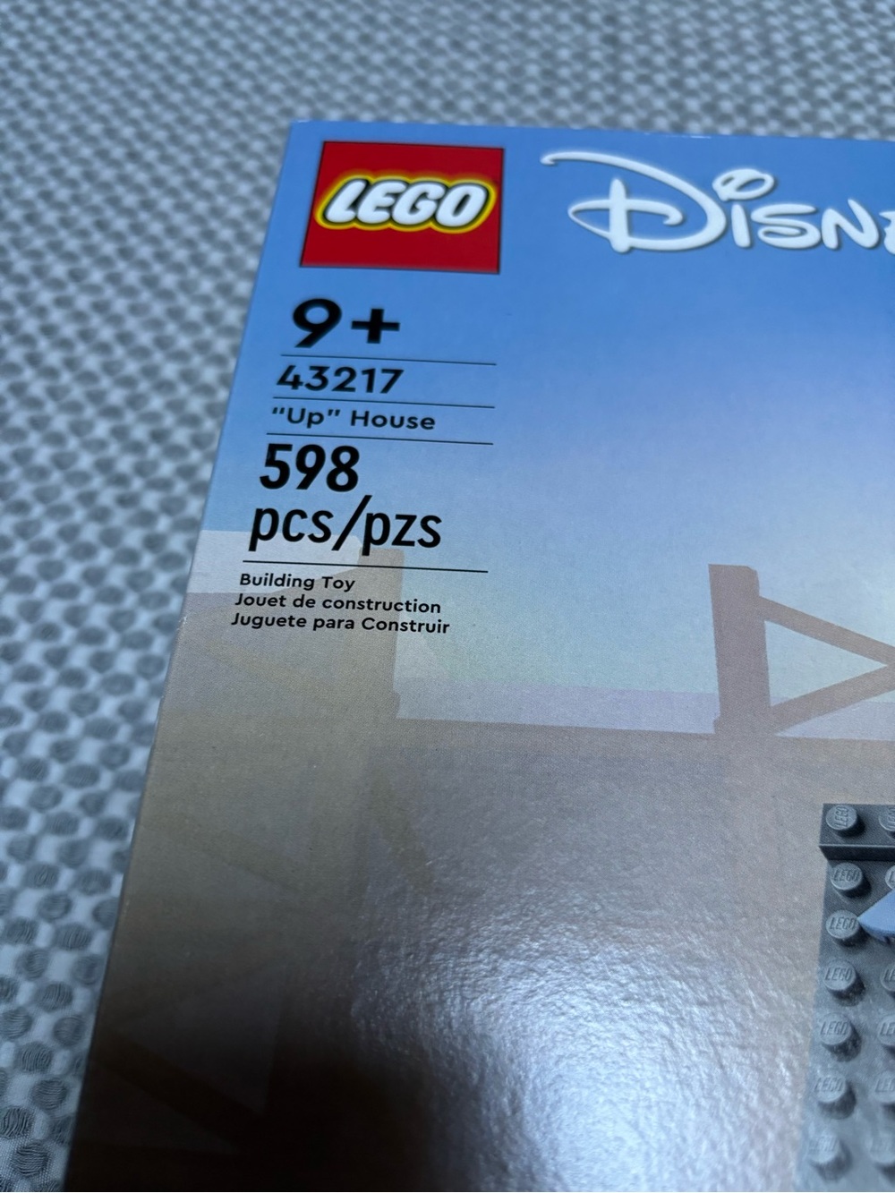 New-LEGO Disney Pixar  Up! House Celebrating Disney’s 100th Set #43217 - Picture 2 of 6